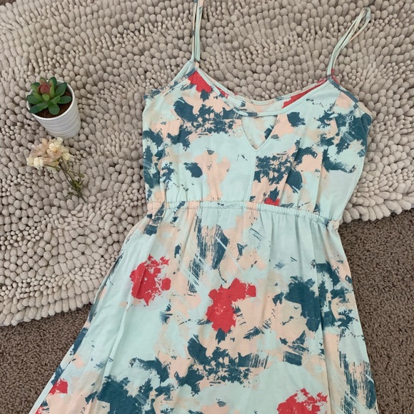 Like new Volcom Dress, size small - Picture 3 of 4